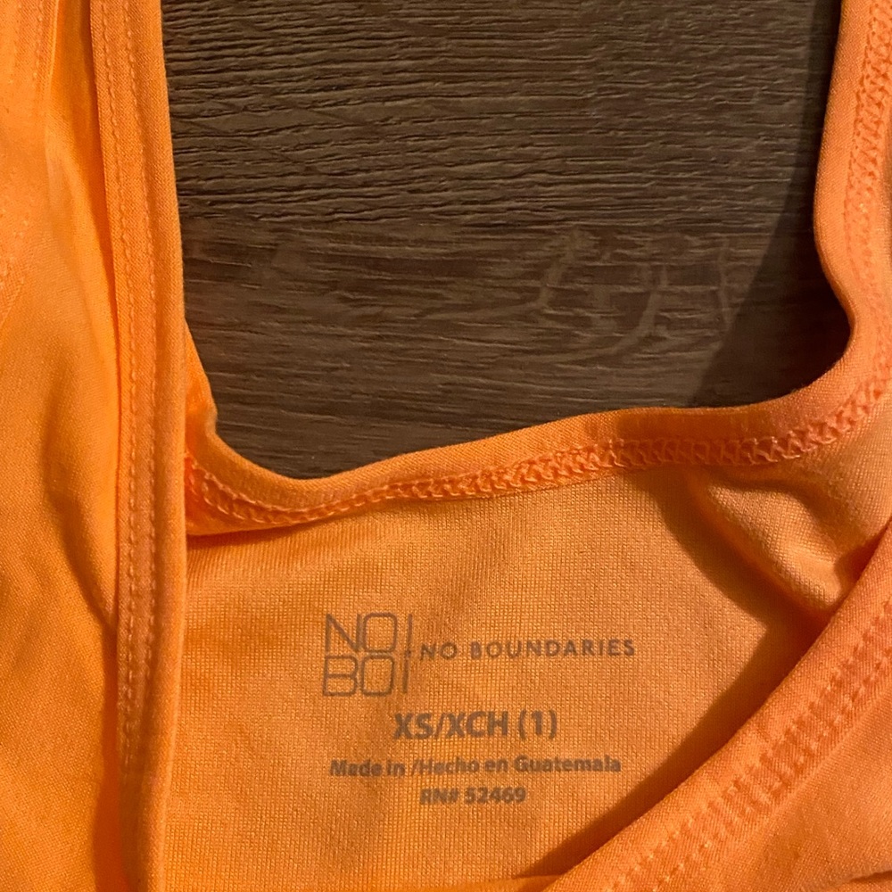 Orange Tanktop 🍊 - Picture 2 of 2